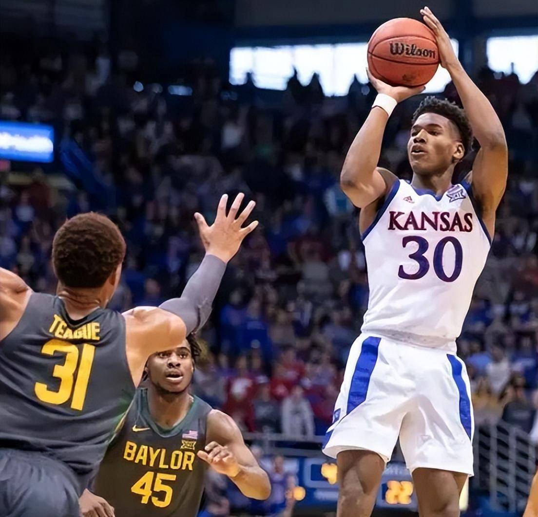 火箭不愿为32岁中锋送出首轮签,猛龙做了亏本交易_奥利尼克_防守_nba