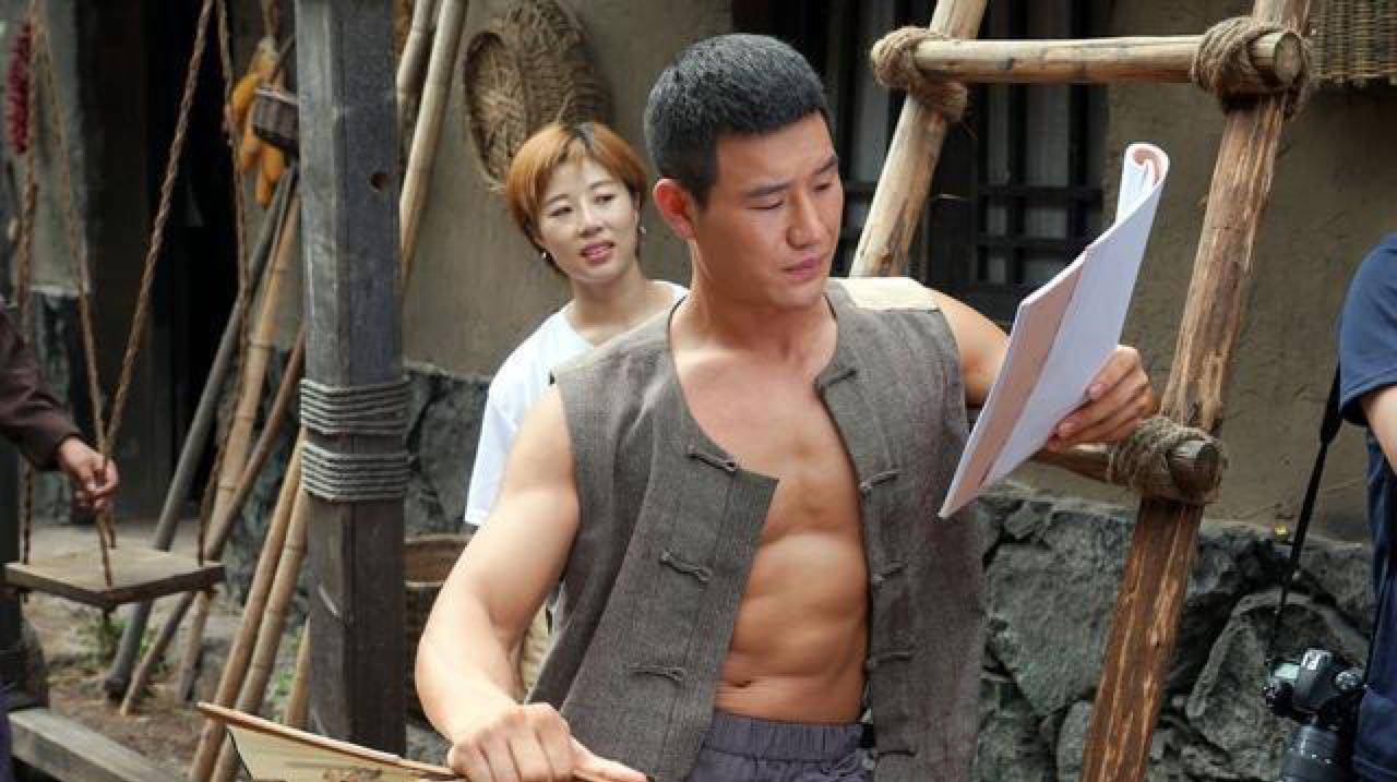 嘎子哥从《小兵张嘎》后再无代表作,扮演经典角色关羽令人失望_电视剧