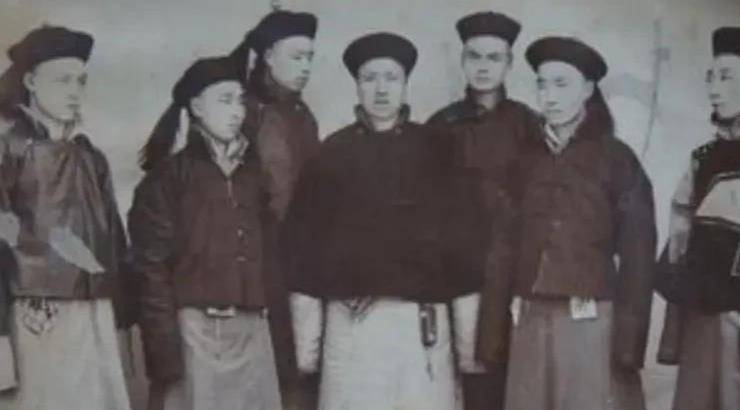 八旗子弟现在生活得咋样了,和珅的后人也在黑龙江种地