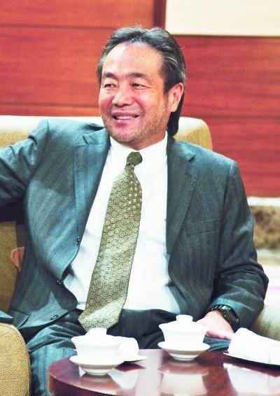 可还没等邓丽君说完,郭孔丞就出言打断了她:"丽君,我们都不是小孩子了