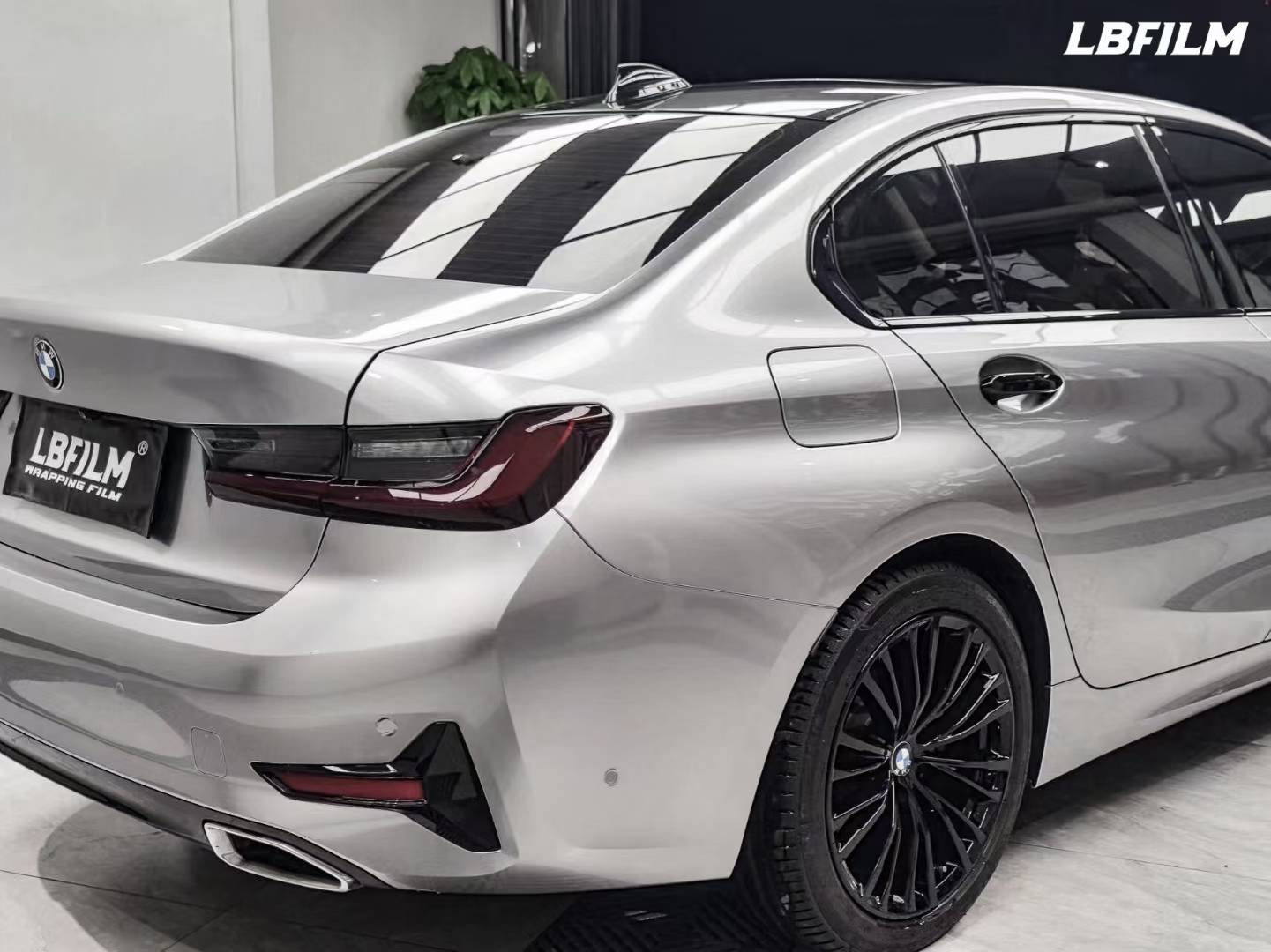 宝马3系lb改色膜gt银,时尚的配色