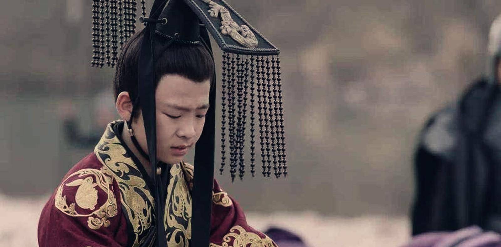 他毒杀皇帝,一手遮天20年,却最怕老婆,把私生子藏在夹