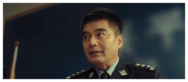 张浩作品首映获三冠,成本仅800万!全国火爆狂欢,必定!