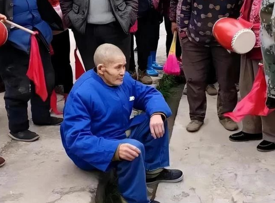 当时,周康落的意识不太清晰,口齿不清.