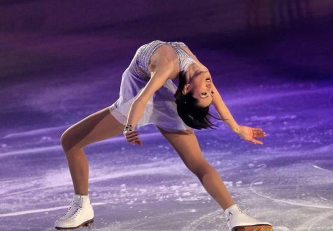 国外女花滑运动员:卓越技艺与艺术表现力的完美融合_技术_锦标赛_mao