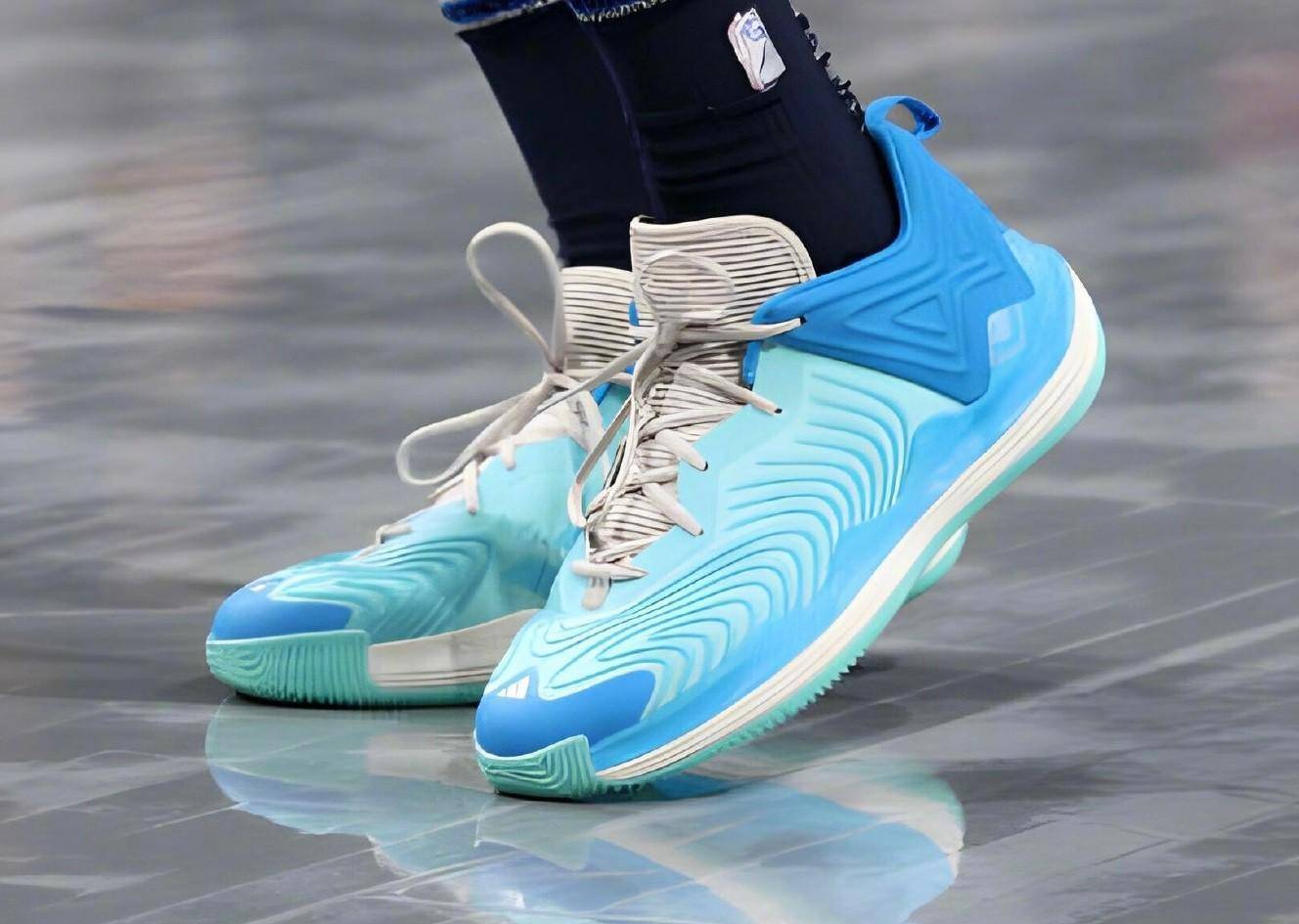 adidas dame 8 extply peair jordan 38 low pe布拉德利·比尔3