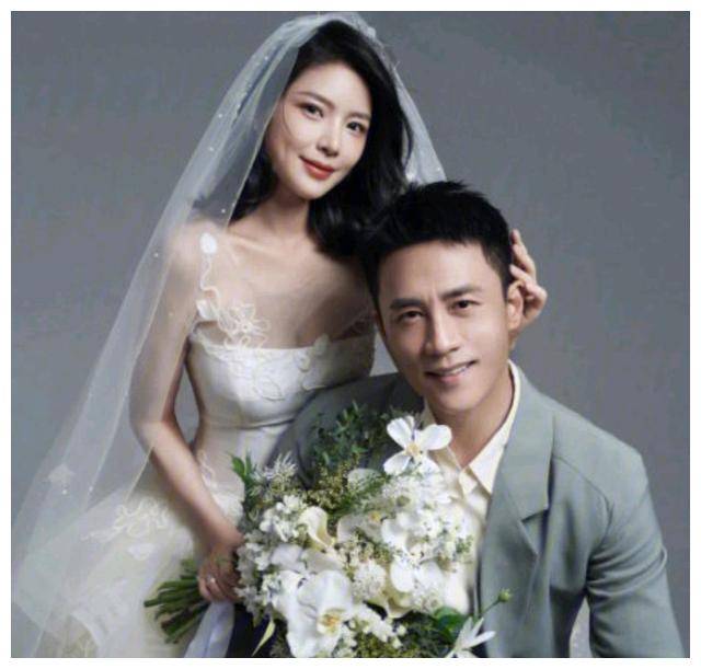 杜淳夫妇甜蜜秀恩爱!王灿霸气回怼恶评,网友被秒笑翻!