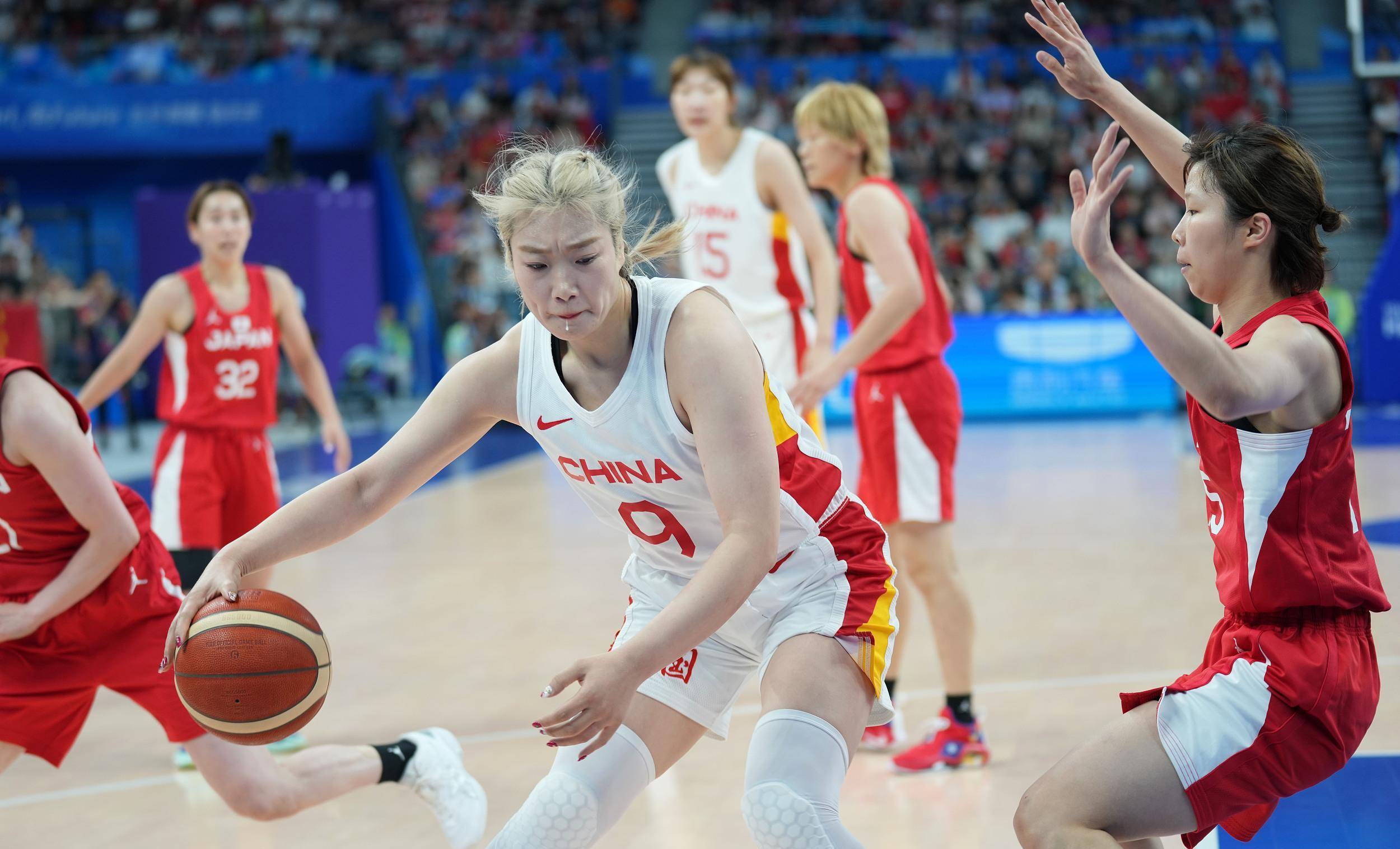 我们女篮最新消息!