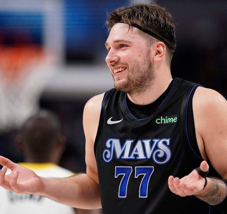 2024年nba季中交易总评:交易冰河期,困在无人岛的勇士