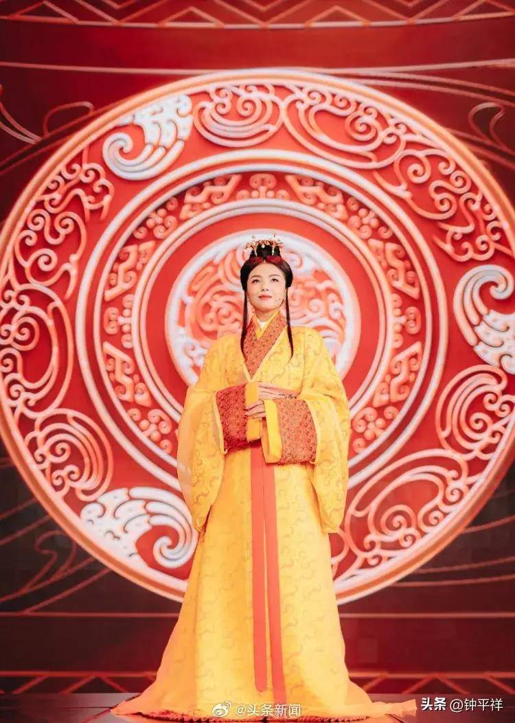 刘涛春晚再现"妈祖"扮相,网友感叹:"没有一个福建人换