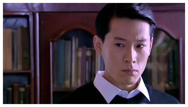 李天意嫌弃香秀是资本家,为了前途背叛香秀会有真正的幸福吗?