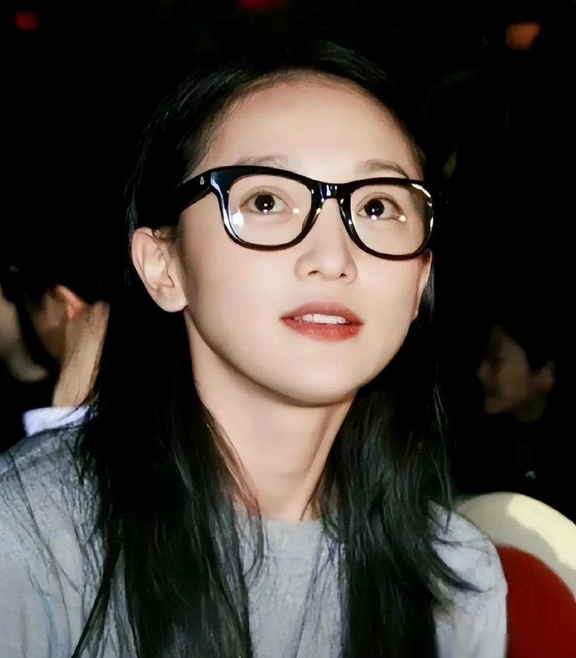 陈凯歌评价周迅:"如果身高再多10cm,整个世界就是她的