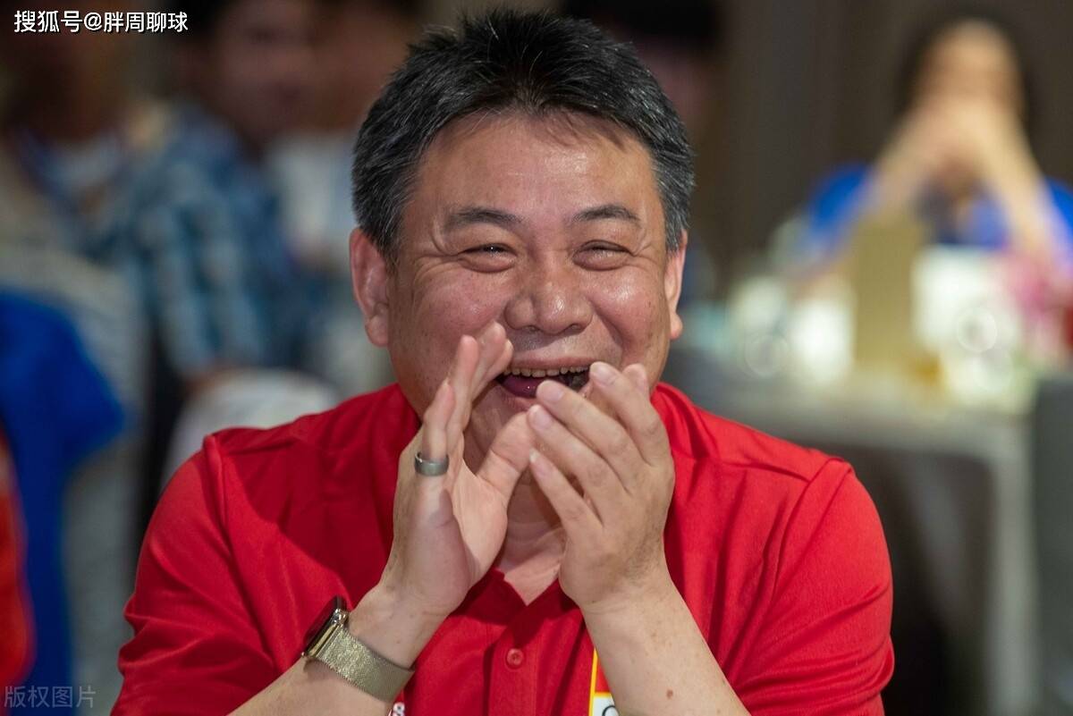 36岁魏秋月走马上任,不负中国女排期待,蔡斌