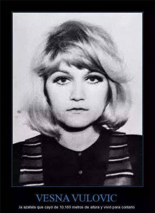 特殊的吉尼斯保持者:22岁空姐万米高空坠落,奇迹生还