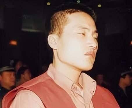 爆炸抢劫运钞车主犯张显光:偷2.4元劳教三年,从此报复