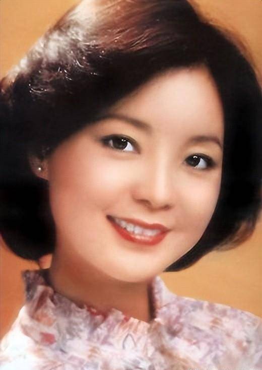 华语乐坛"殿堂级"女歌手:韩红进不了前五,徐小凤屈尊