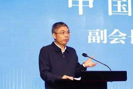 中国消费者协会副会长兼秘书长彭新民到会并讲话,广西壮族自治区市场