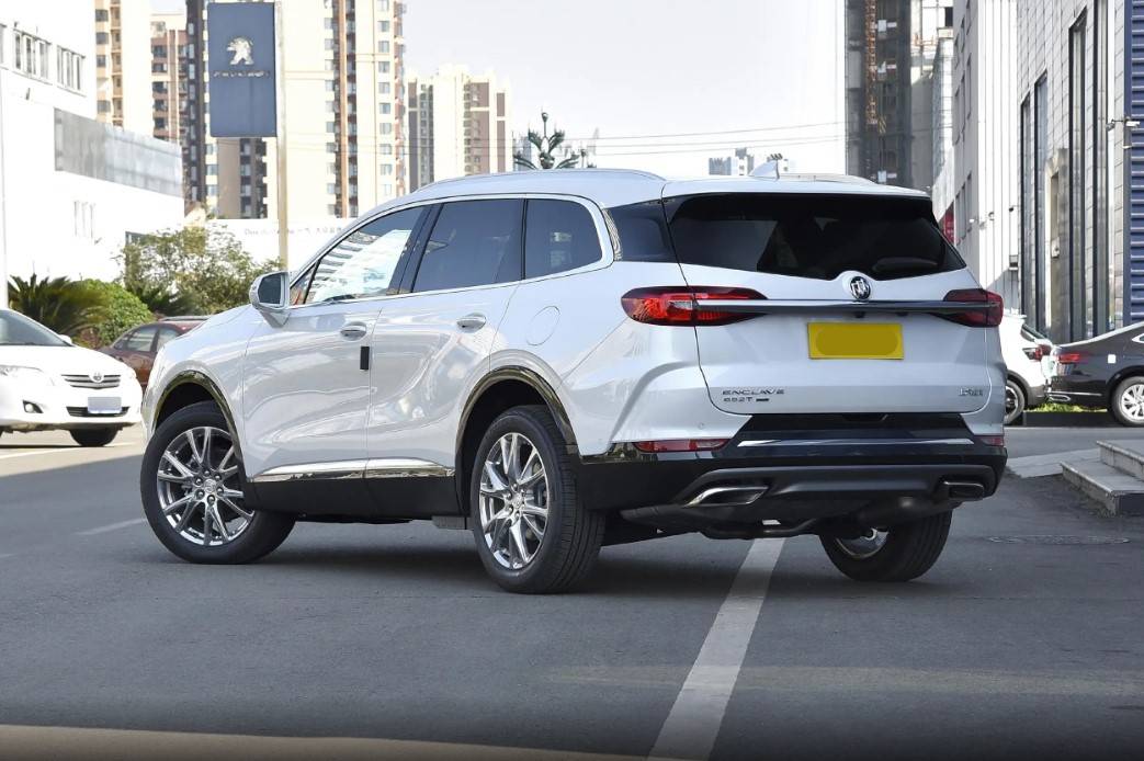 5万,配2.0t 48v轻混,长近5米,别克昂科旗值得选