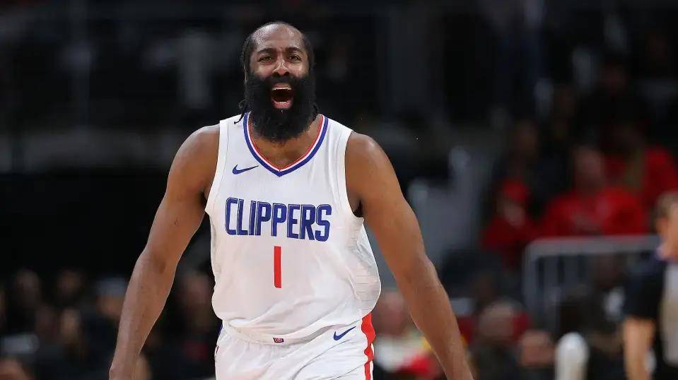 也让他自己的生涯数据更加登火辉煌:詹姆斯-哈登(james harden)是nba