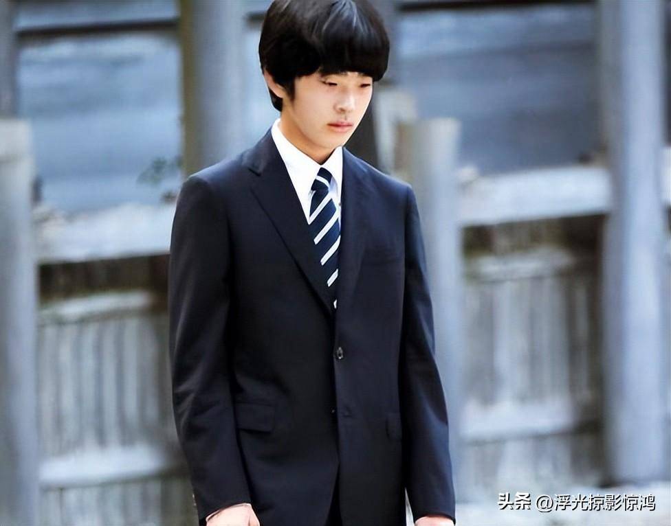 爱子与悠仁的二月天,公主参加宫廷宴会,王子却好几天