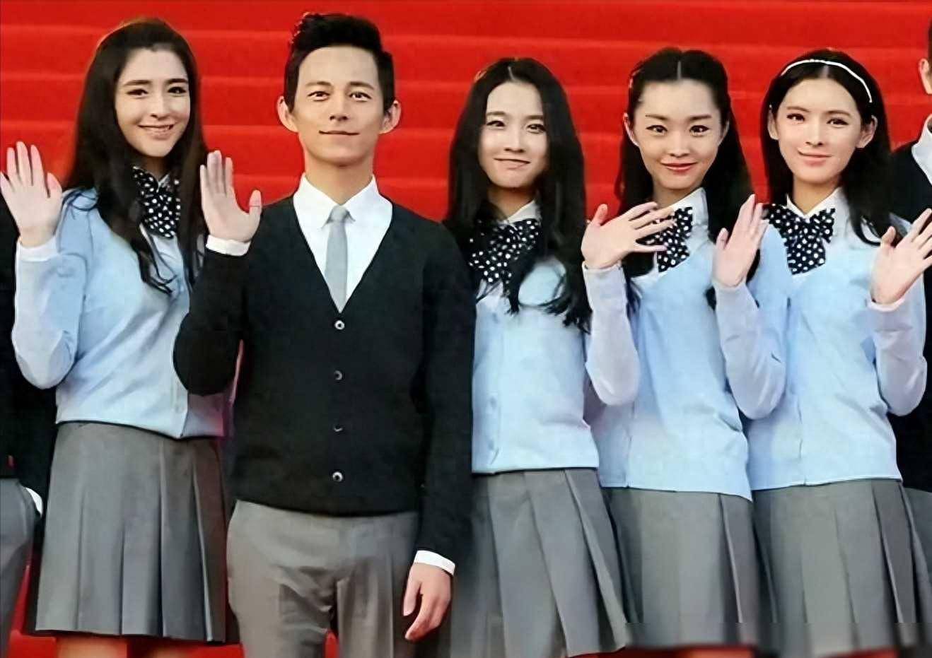 这部电影的男主角李易峰和蒋劲夫,当时的确是备受瞩目的"栀子花四帅"