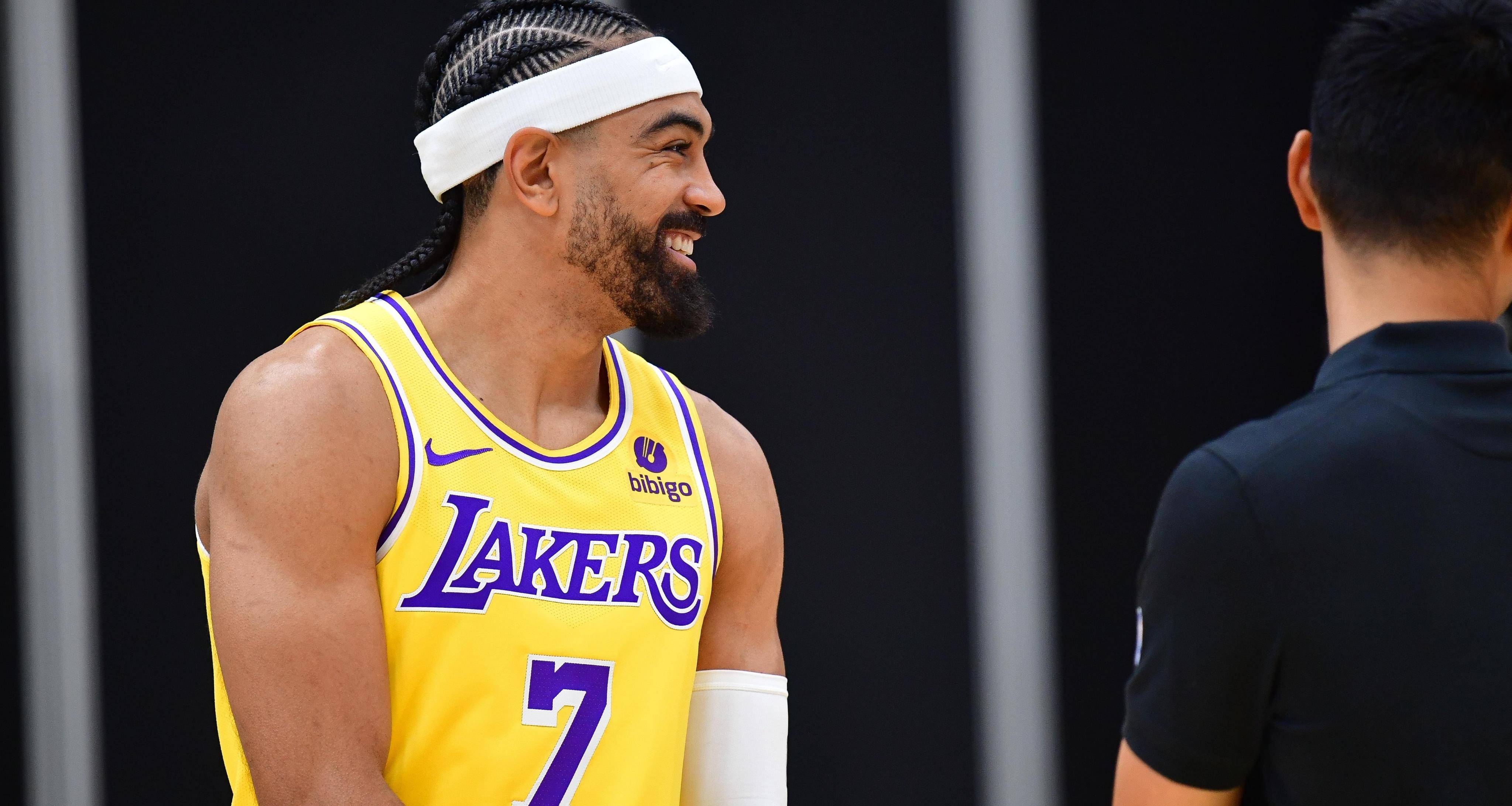 流言,被名记传出,洛杉矶湖人可能要交易超级巨星勒布朗詹姆斯的绯闻