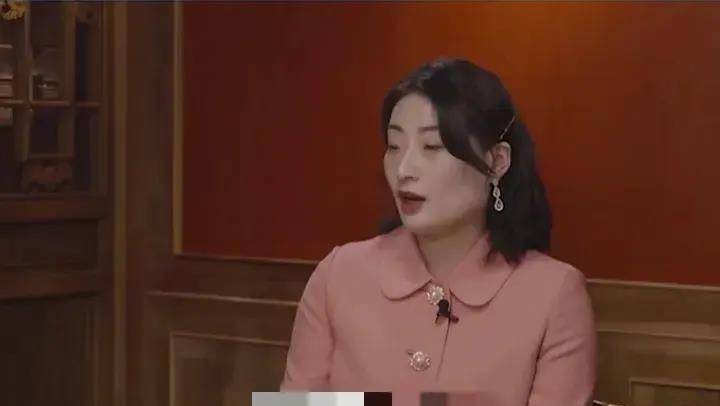 宗馥莉现身公司年会气质大变样42岁仍单身,一心拼事业不想谈恋爱