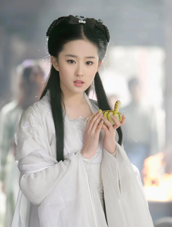 未来,期待刘亦菲携《花木兰》在全球范围内再