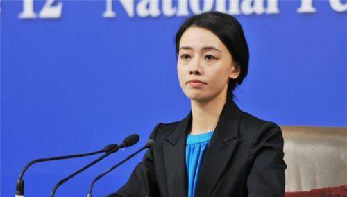 她是女神翻译官,被誉为最"小清新"美人,生活照反差巨大_姚梦瑶_工作