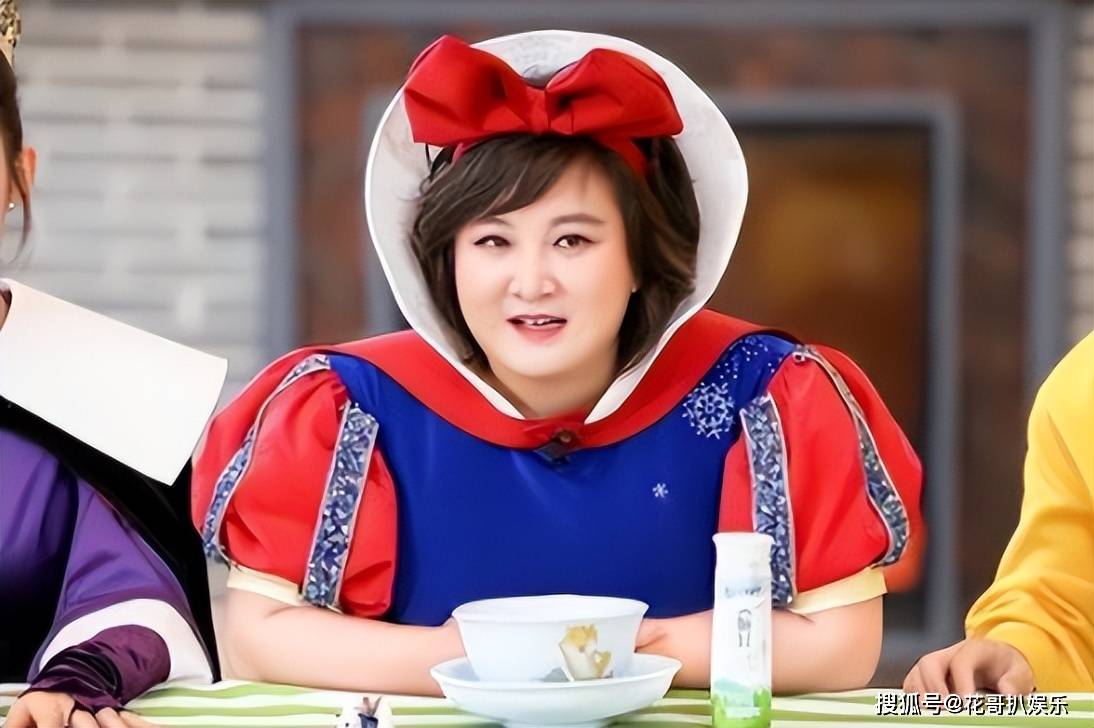 贾玲为了电影票房,吃女权红利无底线,被网友质疑营销方式太过分