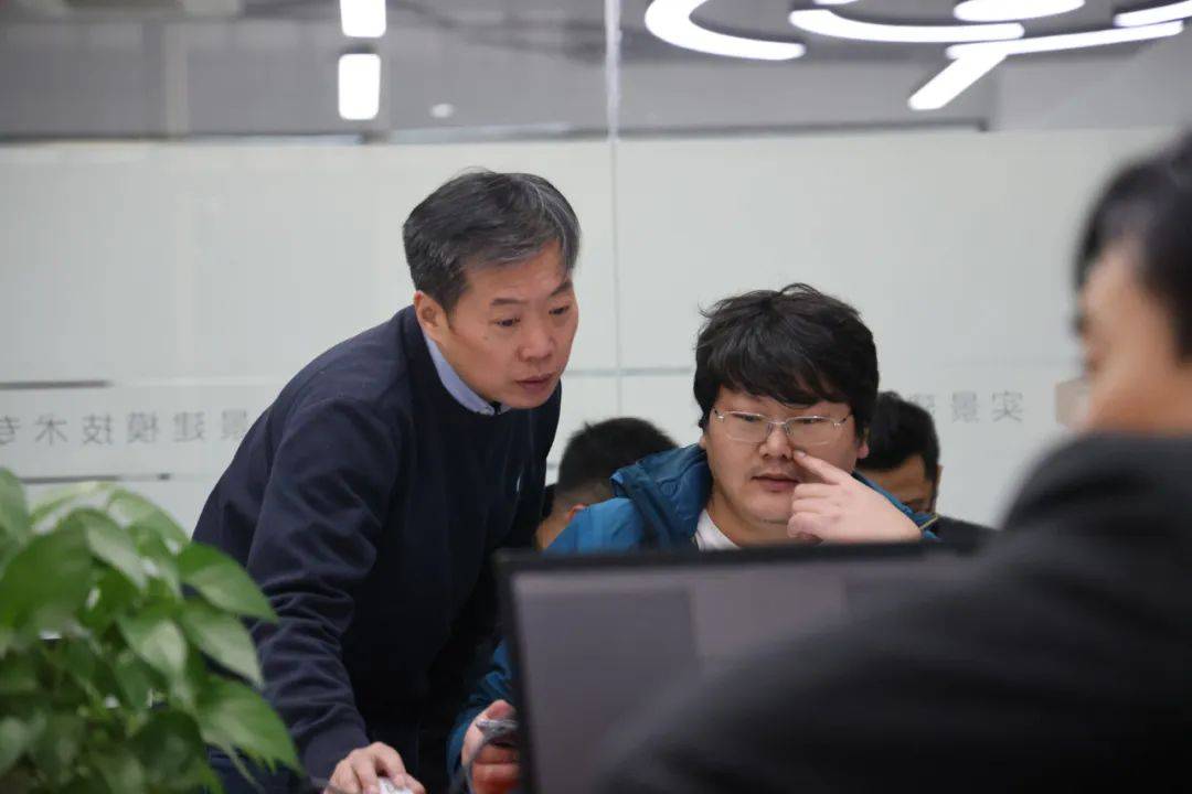 潜龙在渊·腾必九天,瞰景科技举行2024年会暨2023总结会议!