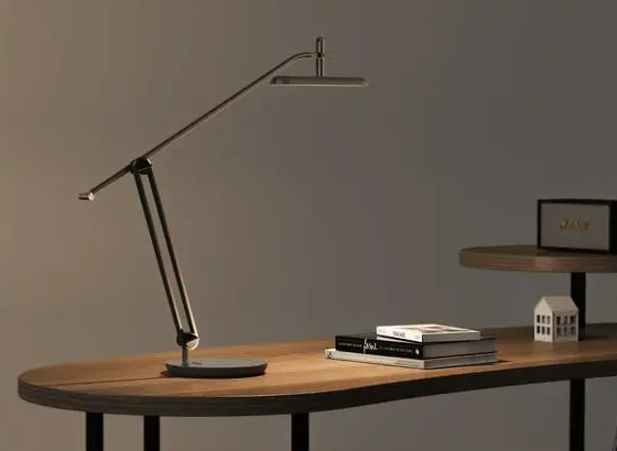 学生台灯选什么光源好用?含爱德华医生/书客/眼爸爸等适合学生用护眼台灯推荐