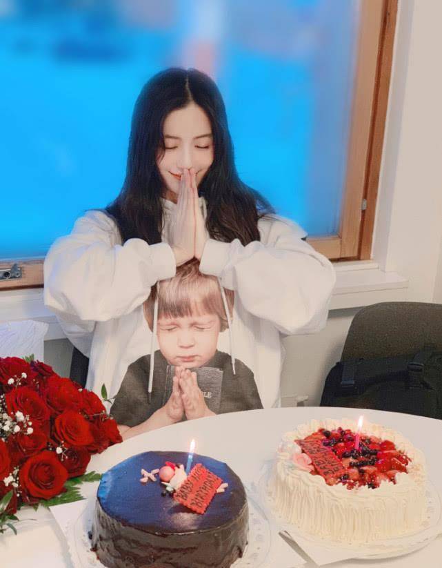 在这里也是希望baby和黄晓明一家能够一直幸福吧,至于为什么没有回复