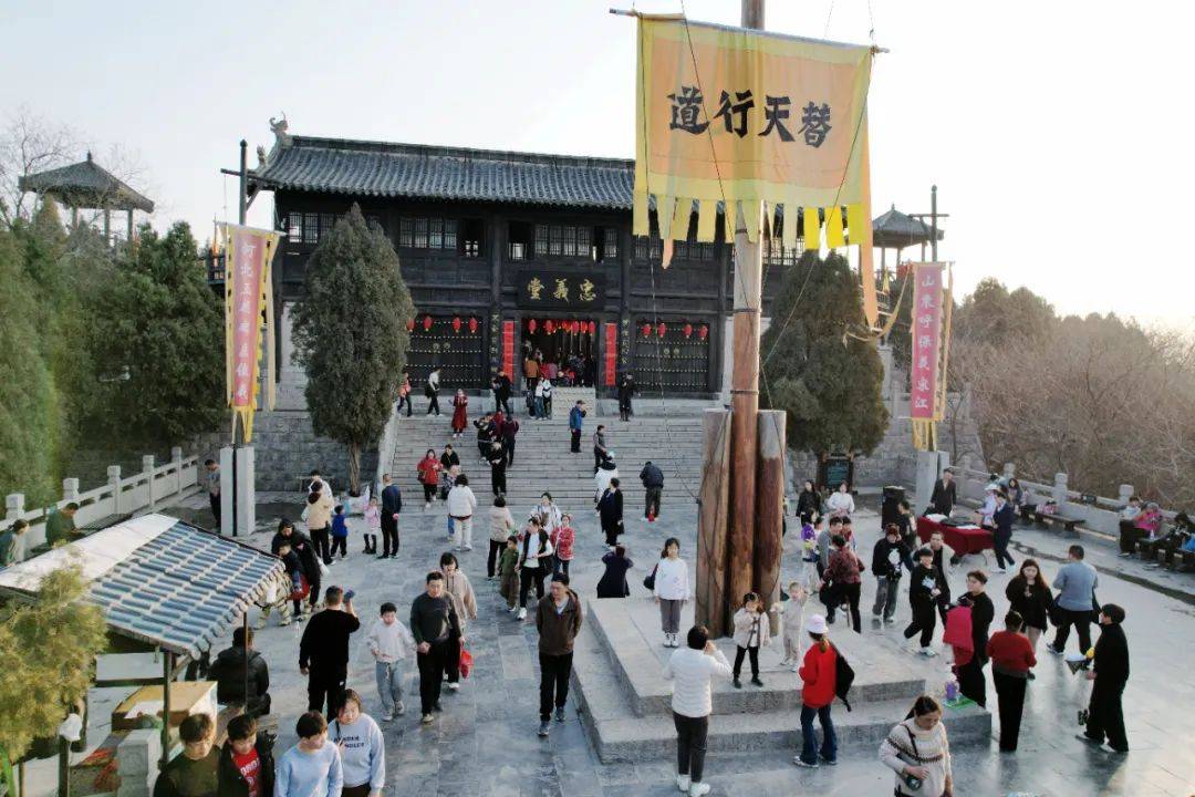 龙年春节假期收官 ▏水泊梁山风景区"热辣滚烫"精彩继续_旅游_游客