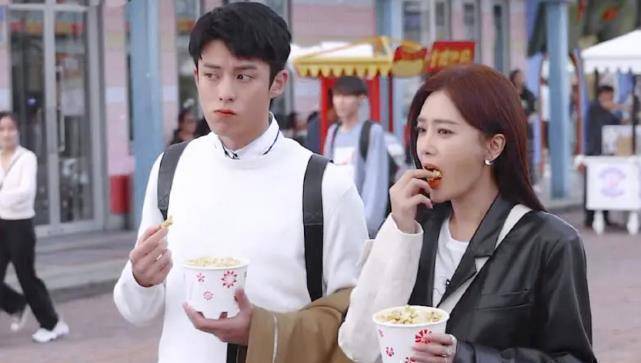 又一部甜宠恋爱剧,男主王鹤棣,看到大19岁的女主,也太般配了_秦岚_剧