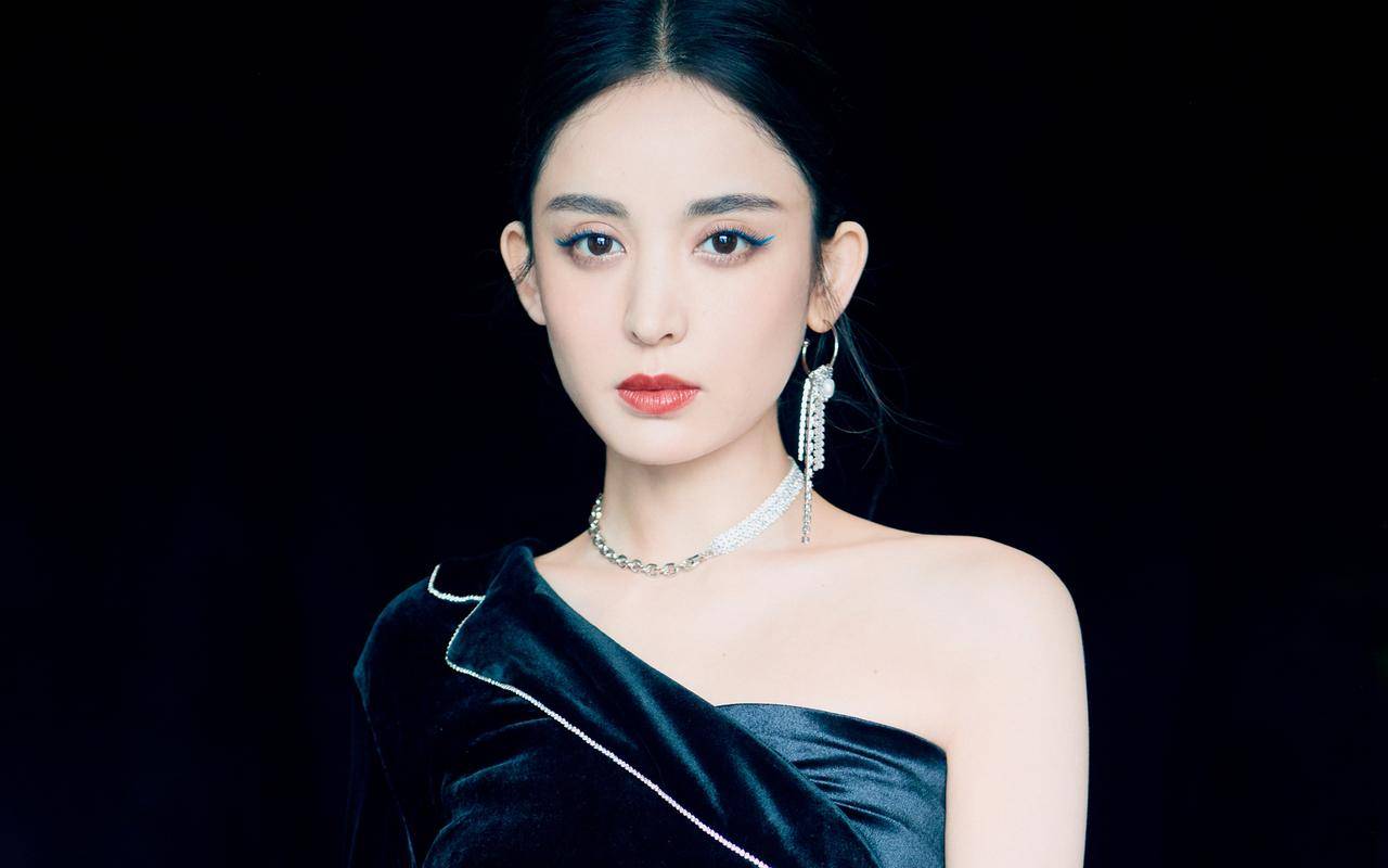 娱乐点评:赵丽颖,张凌赫,杨超越,贾玲,古力娜扎,高伟光_女性_表情