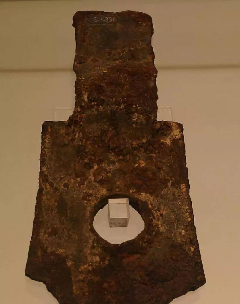 台西遗址出土世界最早的铁器,比西汉领先1000年,专家:改变历史