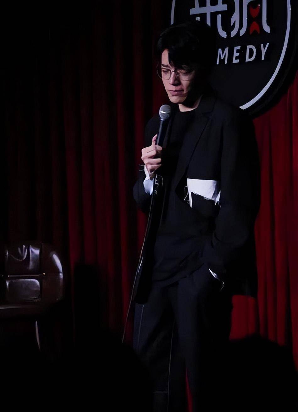 脱口秀演员杨波发长文回应出轨 称女方"知三当三"_社交_媒体_社会