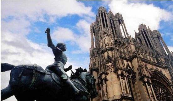 欧洲"骑士精神"是怎样产生的?这种精神有哪些具体体现?