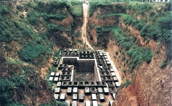 中国最大的古墓,考古家挖了10年,出土了186具少女