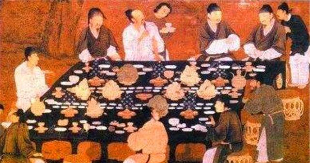 多的不说,作为人们的日常生活时时刻刻都需要接触到的礼仪文化,唐朝时