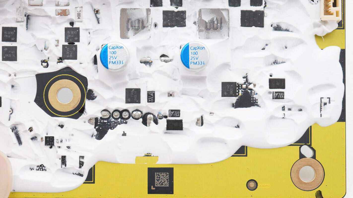 大疆旗下首款户外电源power 1000内部做工拆解揭晓_产品_接口_充电