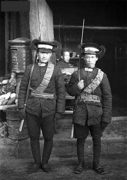 民国时期 警察的月薪有多少?高官的收入真的是基层的数百倍吗?