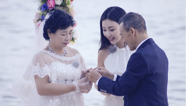 43岁柳岩瘦到脱相,事业线都消失了,让人看到了娱乐圈残酷的一面_角色