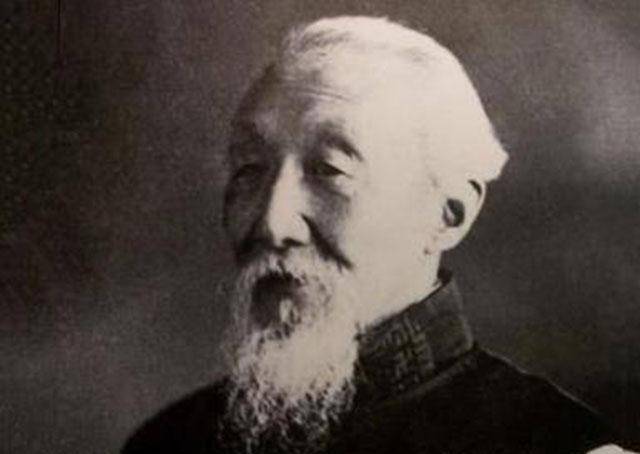 这位百岁老人的一生:为国毁家兴校吠叫一生,高寿90