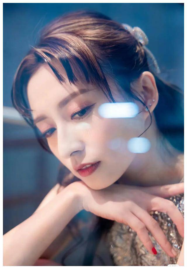 龚嘉欣晒出最新社交动态,引关注!有些东西早晚会来把!_单身_爱情_婚姻