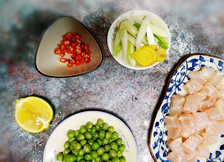 新年家宴,教你一道好吃不油腻,上档次的凉菜!_豌豆_清水_小米