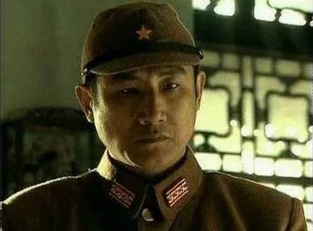 他拥有中国最高学历,因演《亮剑》一夜成名,却被误认为是日本人_陆鹏