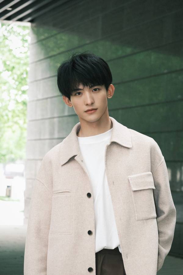 《暴雪时分》吴磊北影第一,赵今麦中戏第一_张凌赫_图片_来源