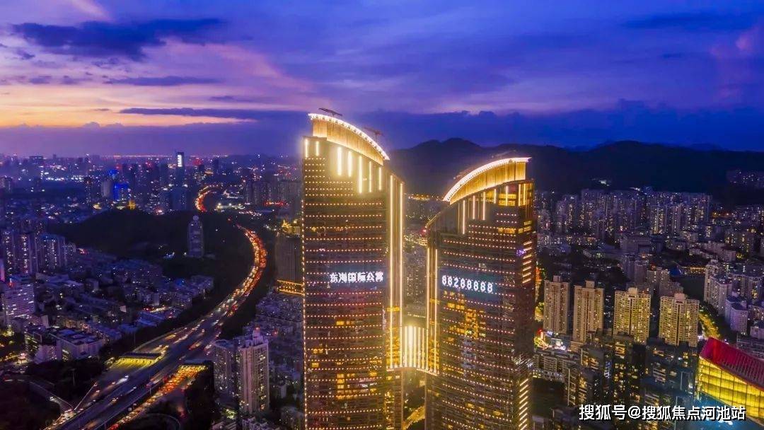 创造完美更创造最美的效益,作为香蜜湖新金融中心在售超高层豪宅,1,7